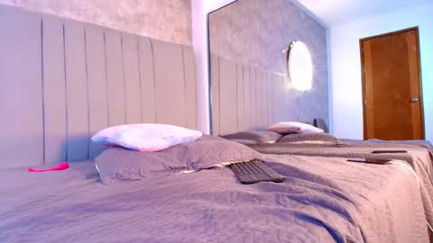 Snapshot of karla__ruiz chatting on 09/30/25, 10:26 Karla online show from 09/30/25, 10:26