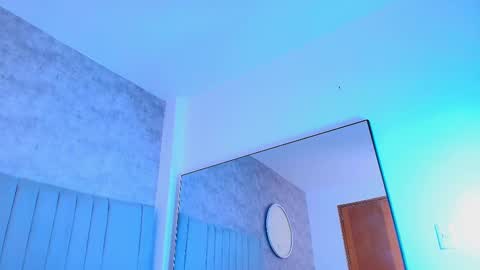 Snapshot of karla__ruiz chatting on 10/20/25, 07:25 Karla online show from 10/20/25, 07:25