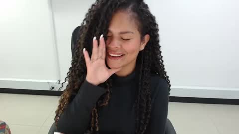 Snapshot of karla_cg chatting on 02/12/25, 11:51 karla_cg online show from 02/12/25, 11:51