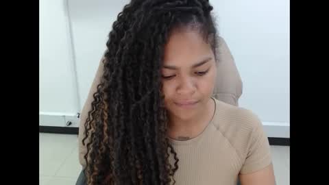 Snapshot of karla_cg chatting on 02/18/25, 07:30 karla_cg online show from 02/18/25, 07:30