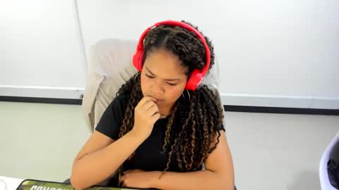 Snapshot of karla_cg chatting on 03/06/25, 10:26 karla_cg online show from 03/06/25, 10:26