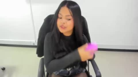 Snapshot of karla_cg chatting on 10/09/25, 07:56 karla_cg online show from 10/09/25, 07:56