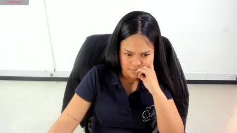 Snapshot of karla_cg chatting on 10/29/25, 03:47 karla_cg online show from 10/29/25, 03:47