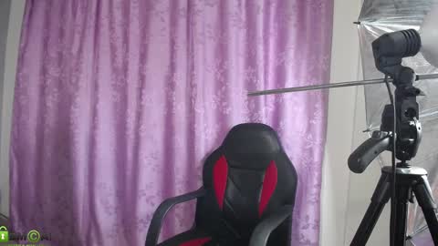 Snapshot of karla_charloby chatting on 02/22/25, 07:14 Karla online show from 02/22/25, 07:14