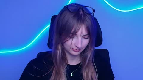 Snapshot of karla_flower chatting on 09/12/25, 11:10 Karla online show from 09/12/25, 11:10