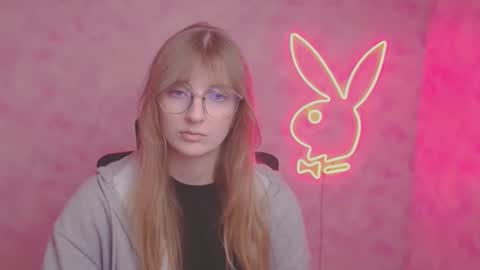 Snapshot of karla_flower chatting on 10/08/25, 12:25 Karla online show from 10/08/25, 12:25