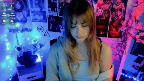 Snapshot of karla_flower chatting on 11/23/25, 01:11 Karla online show from 11/23/25, 01:11