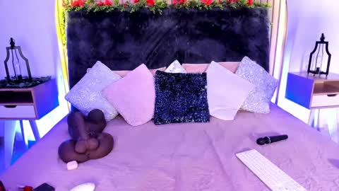 Karla Gonzaless online show from 01/28/25, 07:00