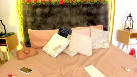 Karla Gonzaless online show from 02/23/25, 08:22