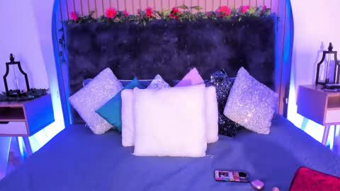 Karla Gonzaless online show from 03/07/26, 07:55