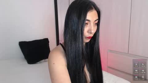 Karla  online show from 11/04/25, 10:47