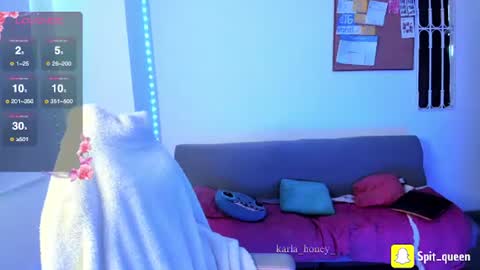 Karla online show from 06/11/26, 01:31