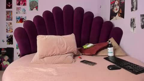 karen online show from 09/26/25, 08:29