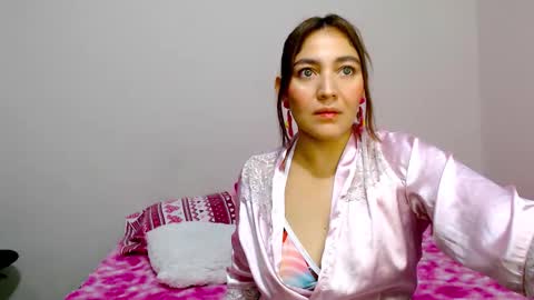 Snapshot of karla_sweet_18 chatting on 01/05/26, 07:28 NEW online show from 01/05/26, 07:28