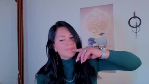 Snapshot of karla_valk1 chatting on 10/27/25, 02:54 karla online show from 10/27/25, 02:54