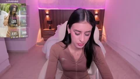 Karlaa  online show from 04/16/26, 11:00