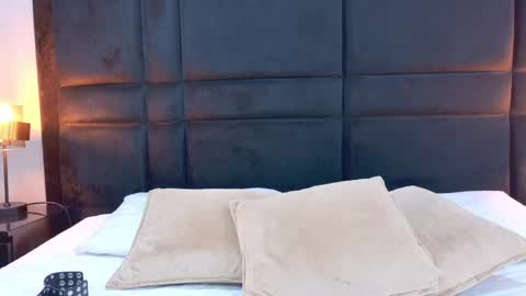 Karla Ortiz  online show from 05/01/26, 12:10