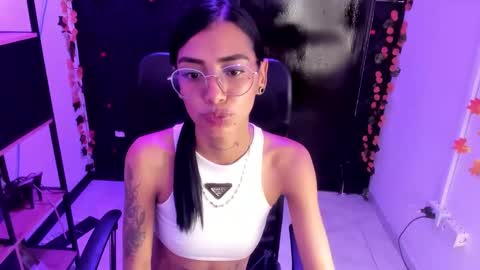 karlaslutskinny__ online show from 02/17/26, 09:32