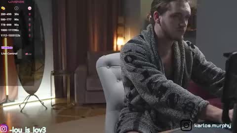 Karlos and Louis online show from 11/18/25, 03:45