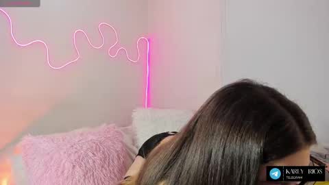 Snapshot of karly__rios chatting on 03/05/25, 05:18 Karlyy online show from 03/05/25, 05:18