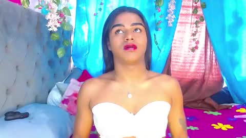 KARLY.  online show from 09/29/25, 11:37