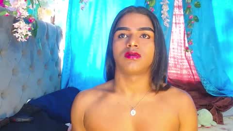 KARLY.  online show from 10/12/25, 12:15