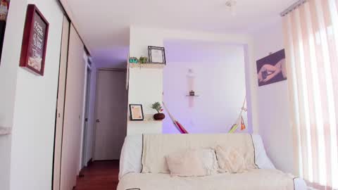 Snapshot of karlye_5 chatting on 02/27/25, 03:26 Karlye online show from 02/27/25, 03:26