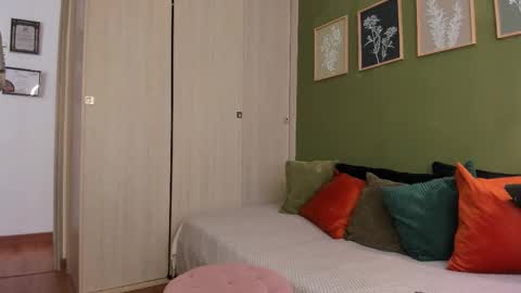 Snapshot of karlye_5 chatting on 10/30/25, 04:19 Karlye online show from 10/30/25, 04:19