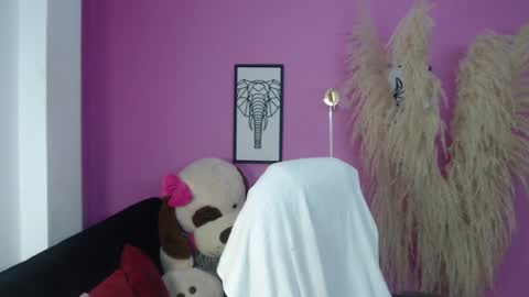 KARLYE online show from 10/09/25, 02:31