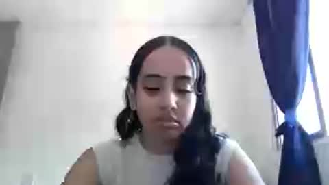 Independent model online show from 04/26/26, 05:21