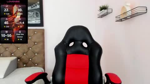 Snapshot of karol_deny chatting on 06/16/26, 07:38 Karol D online show from 06/16/26, 07:38