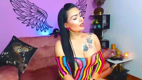 Karol Kenedy online show from 02/01/25, 06:00