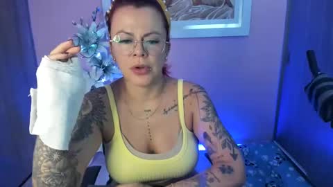 Snapshot of karol_milf__ chatting on 01/26/25, 10:13 kAROL MILF online show from 01/26/25, 10:13
