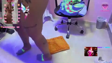 Snapshot of karol_milf__ chatting on 09/27/25, 12:48 kAROL MILF online show from 09/27/25, 12:48