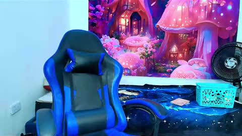    online show from 11/05/25, 12:16