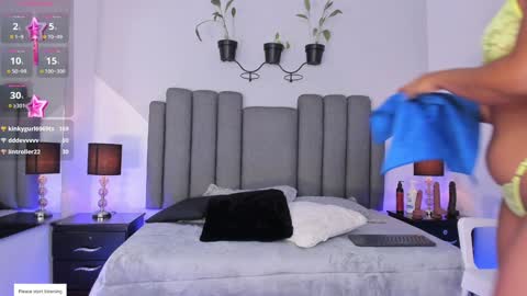 Snapshot of karol_rivera_ chatting on 01/14/25, 07:06 Karol online show from 01/14/25, 07:06