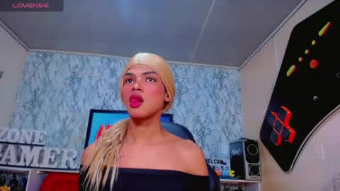 karol Vanessa   online show from 05/18/26, 12:00