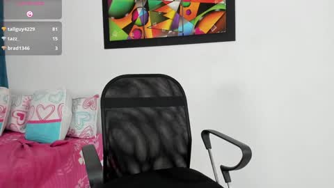 karol_w10 online show from 02/01/25, 10:34