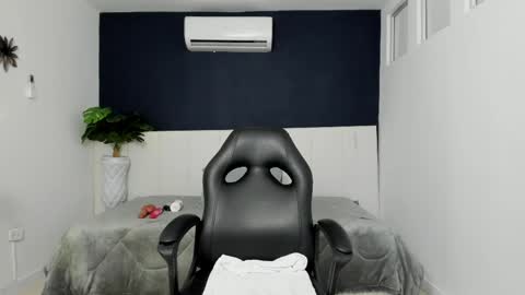 katalina online show from 04/13/26, 10:21