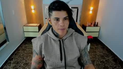 Karol and Luna online show from 06/20/26, 06:54