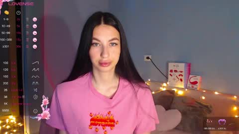 Kira online show from 04/27/26, 02:09