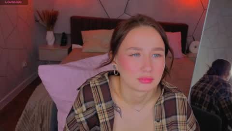 Snapshot of karolina_kely chatting on 04/07/26, 01:17 Karolina online show from 04/07/26, 01:17