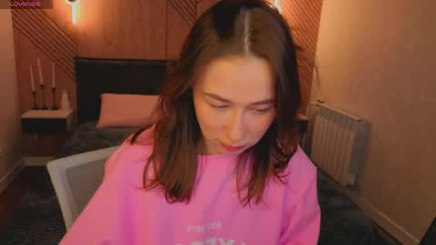 Snapshot of karolina_kely chatting on 04/10/26, 01:33 Karolina online show from 04/10/26, 01:33