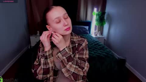 Snapshot of karolina_kely chatting on 04/13/26, 01:33 Karolina online show from 04/13/26, 01:33