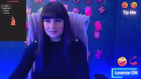 Caroline online show from 04/14/26, 05:46