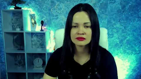 Karolina online show from 03/19/26, 07:56