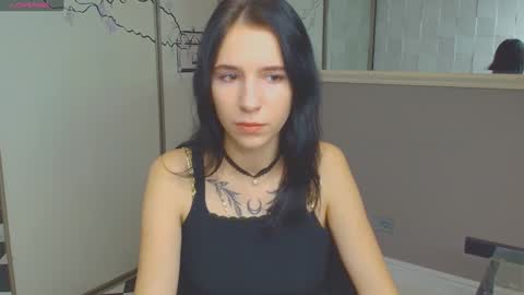 Snapshot of karolinablack chatting on 12/08/24, 06:43 Karolina online show from 12/08/24, 06:43