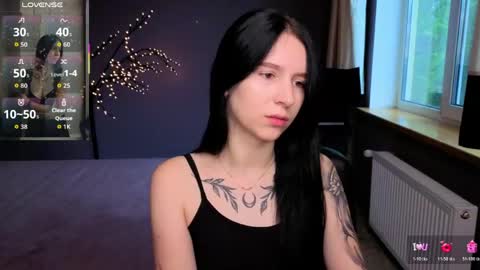 Karolina online show from 05/11/26, 05:35