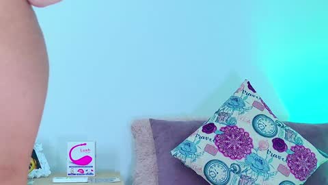 karolinahill online show from 01/16/25, 02:09