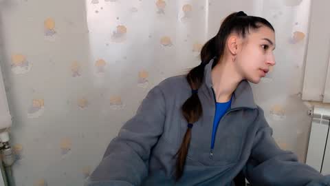 Karolina online show from 02/08/25, 06:54